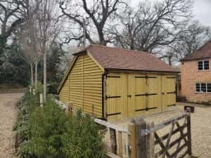 Triple mobile stable and double carriage barn