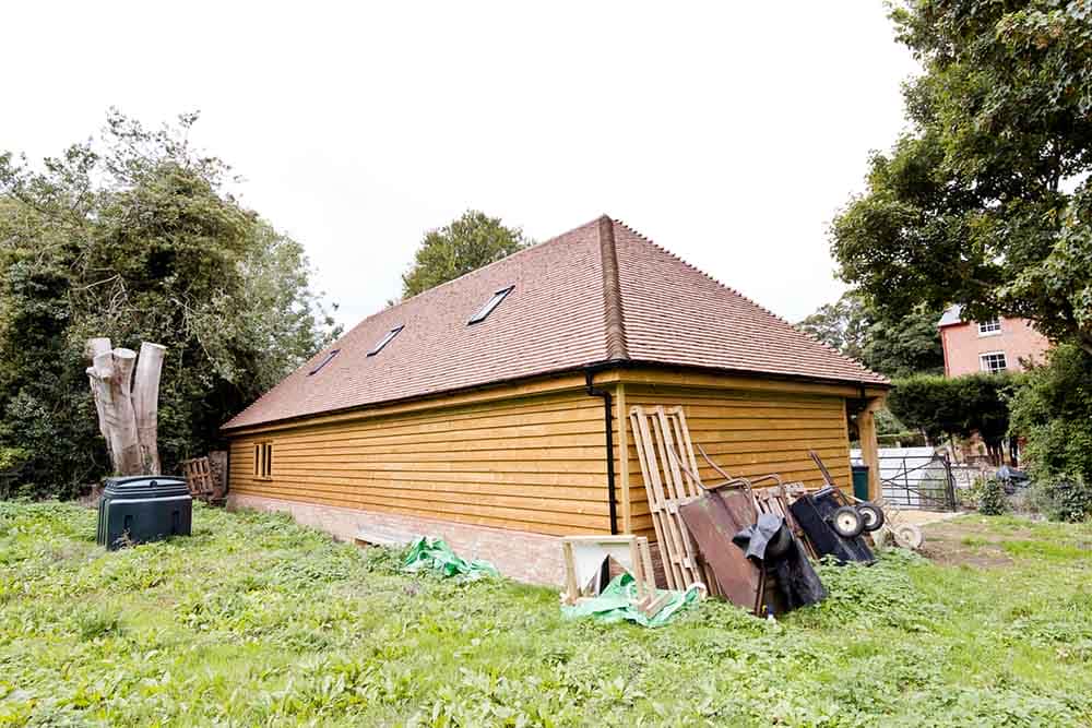 Case Study 1 - Badlesmere Kent - 5 Bay Carriage barn with attic space in the roof (15)