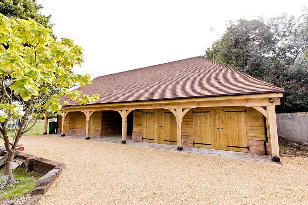 Case Study 1 - Badlesmere Kent - 5 Bay Carriage barn with attic space in the roof (3)