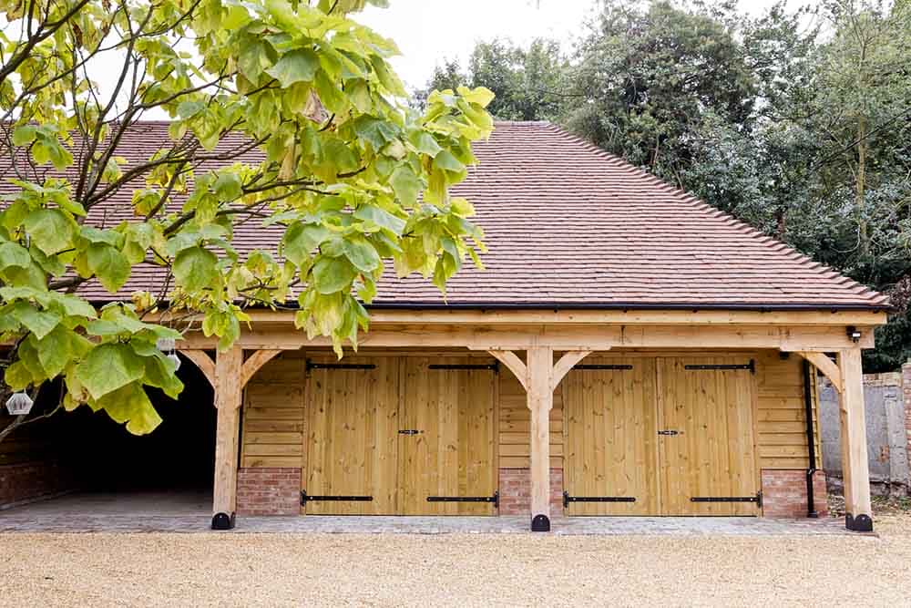 Case Study 1 - Badlesmere Kent - 5 Bay Carriage barn with attic space in the roof (8)